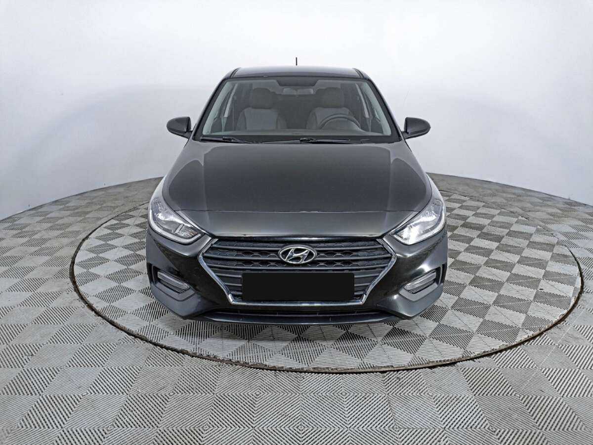 Купить Hyundai Solaris, 2018, 98 002 км, фото №2