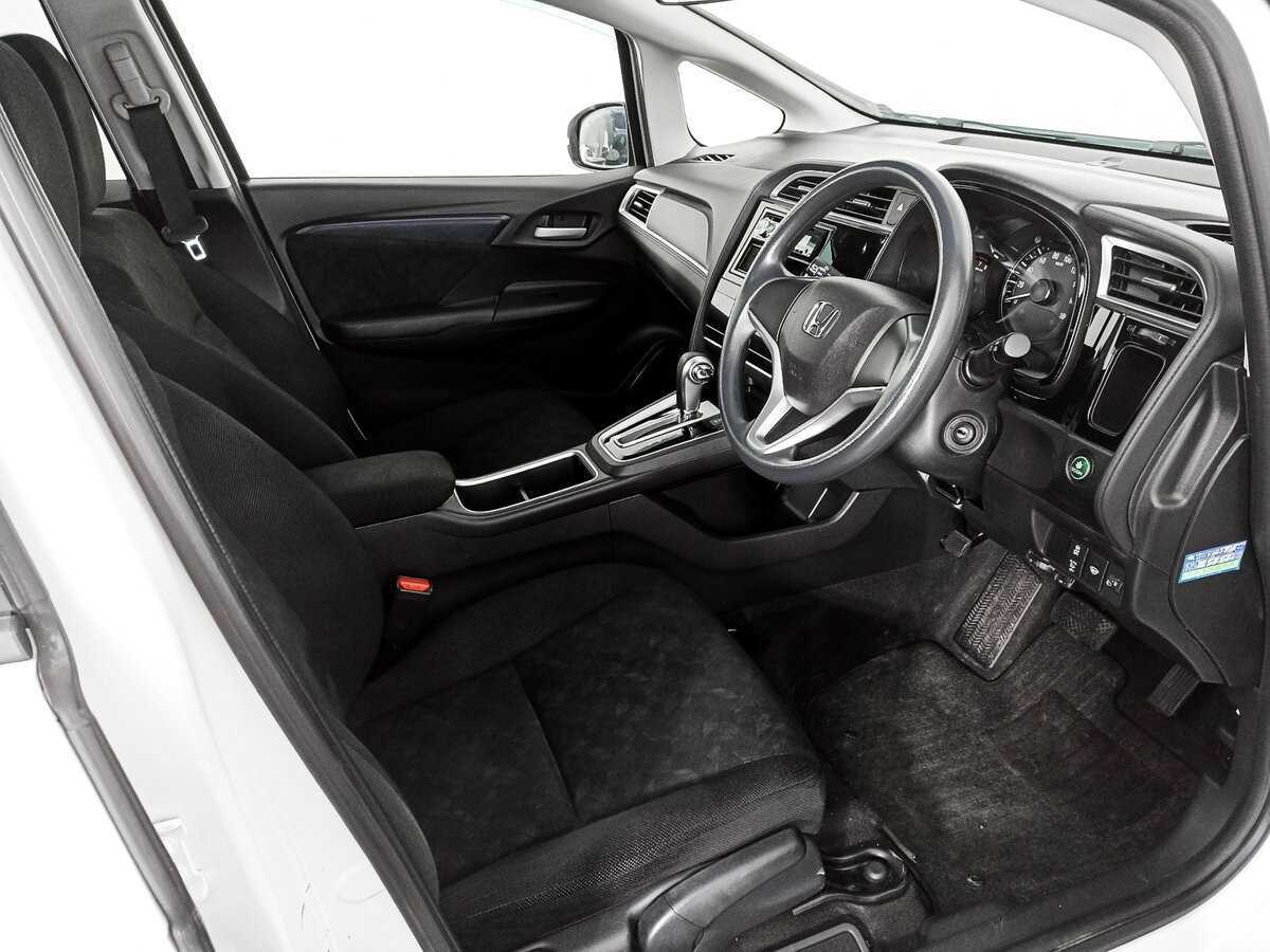 Купить Honda Shuttle, 2018, 96 369 км, фото №16