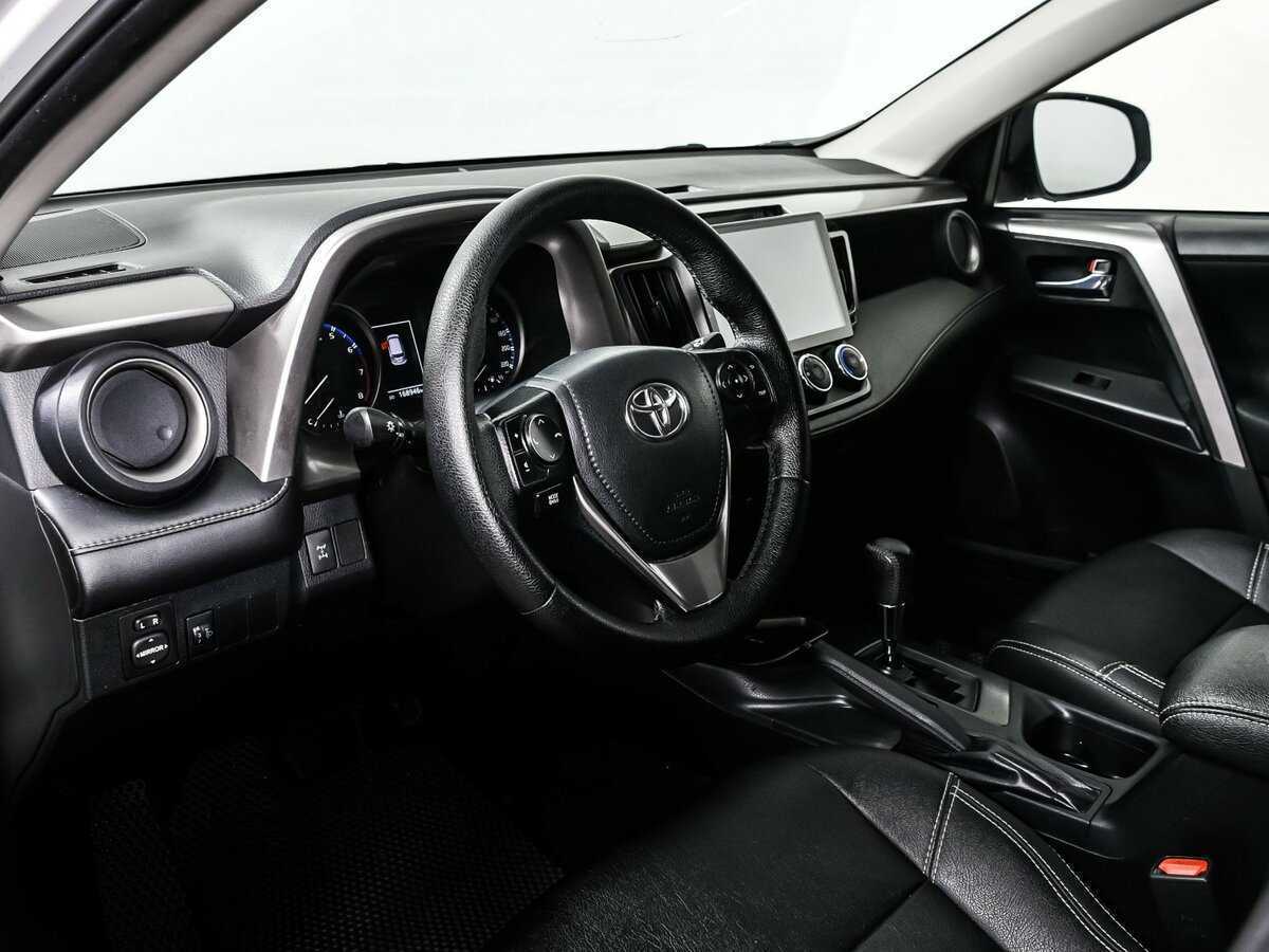 Купить Toyota RAV4, 2017, 168 947 км, фото №11