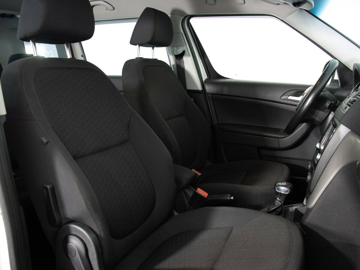 Купить Skoda Yeti I, 2011, 117 000 км, фото №15