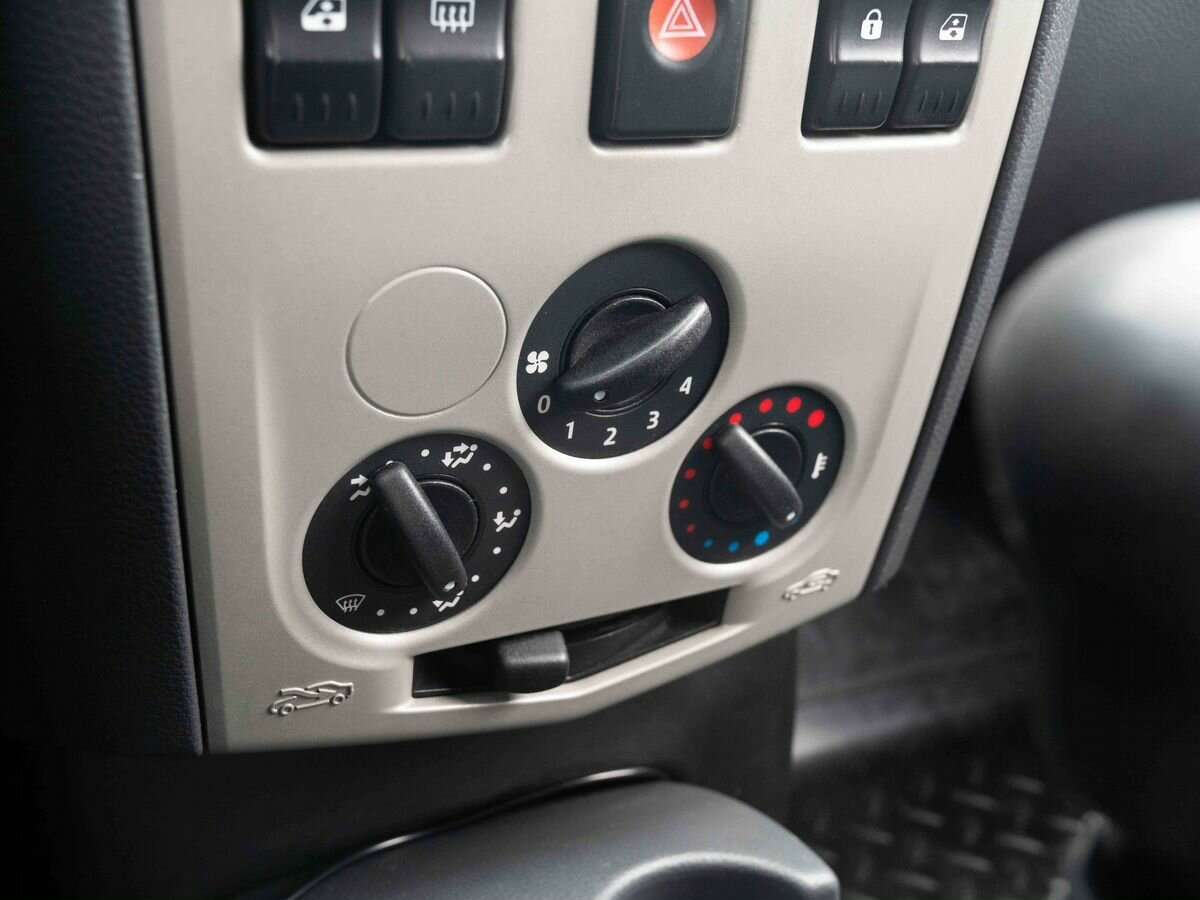 Купить Renault Logan, 2007, 209 121 км, фото №17