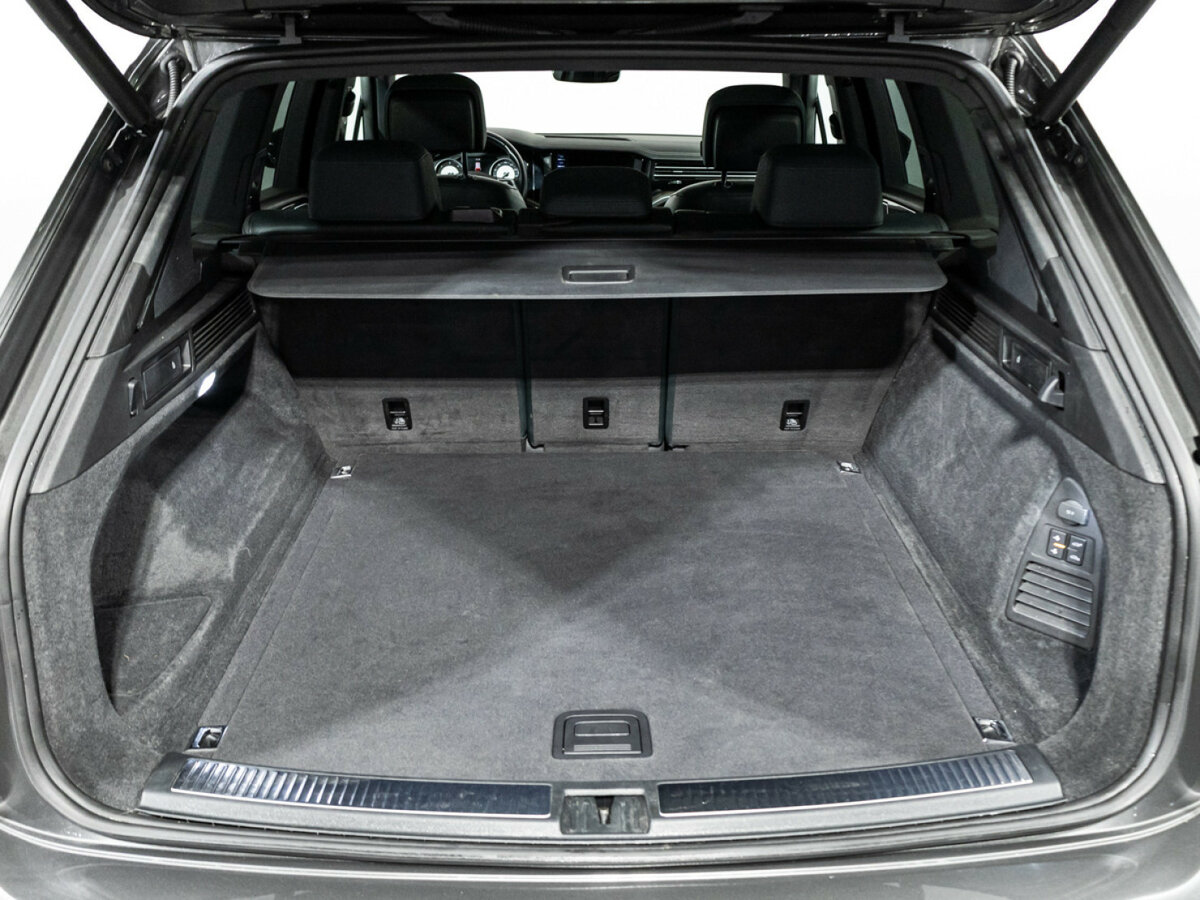 Купить Volkswagen Touareg III, 2018, 113 000 км, фото №12