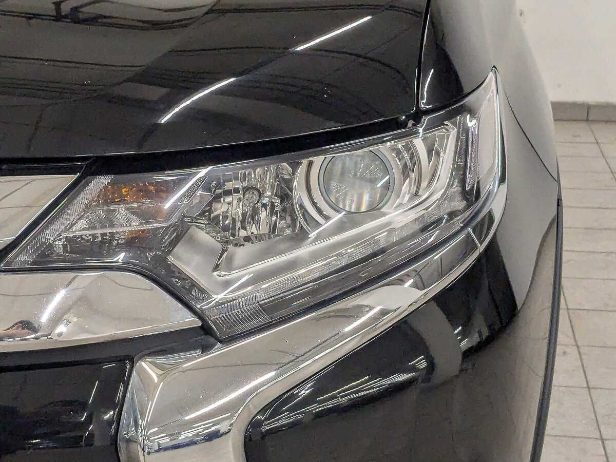 Купить Mitsubishi Outlander, 2018, 71 221 км, фото №10