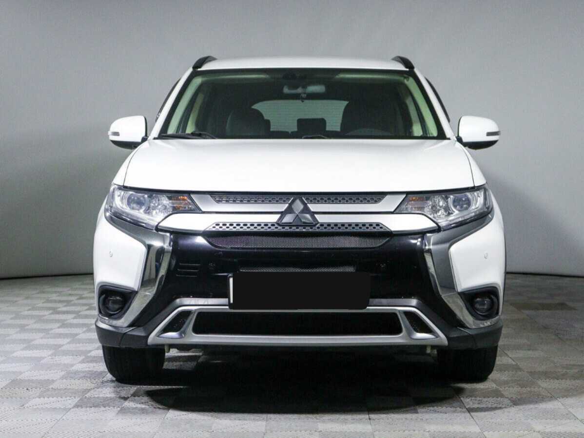 Купить Mitsubishi Outlander, 2019, 116 000 км, фото №2