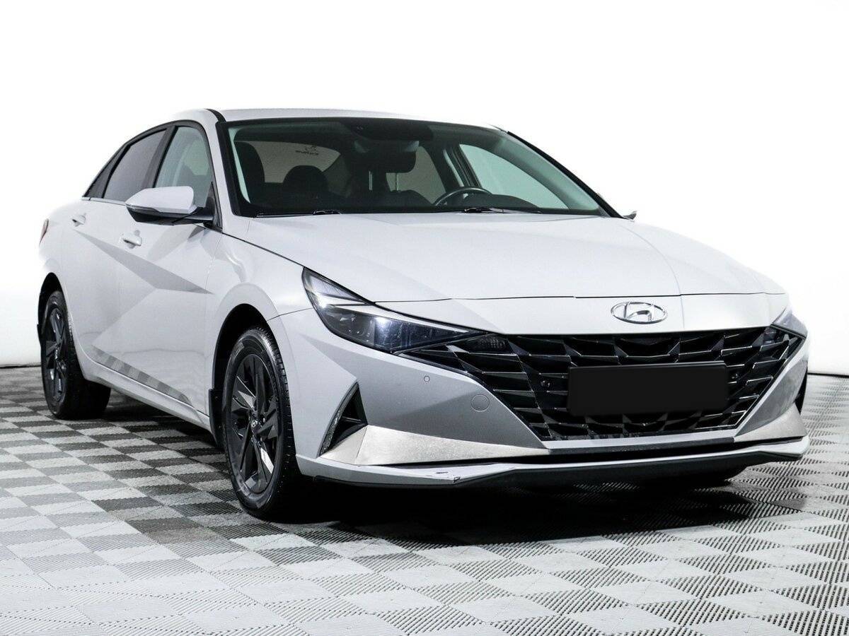 Купить Hyundai Elantra, 2021, 60 200 км, фото №3