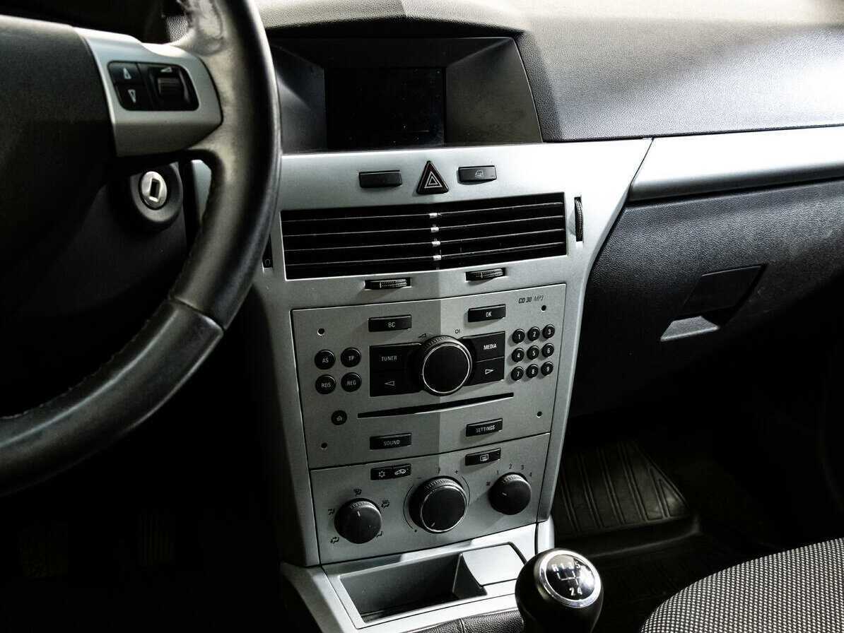 Купить Opel Astra, 2012, 238 219 км, фото №12