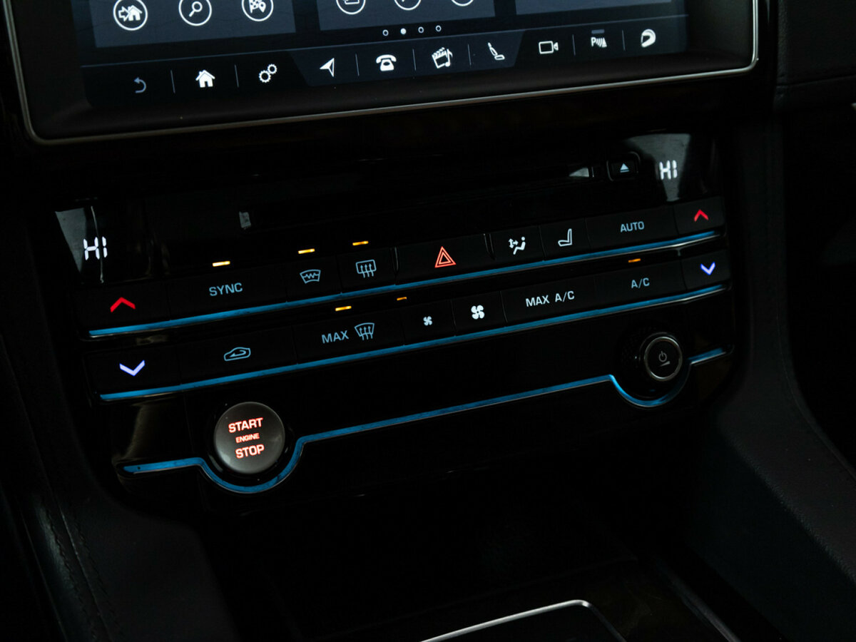 Купить Jaguar F-Pace I, 2018, 104 545 км, фото №19