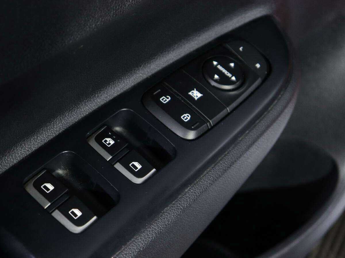 Купить Kia Rio X-Line, 2019, 91 600 км, фото №17