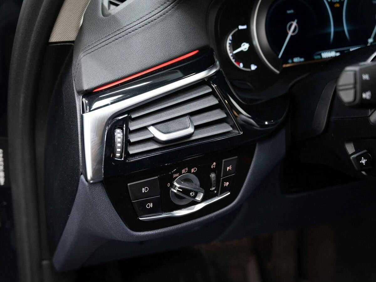 Купить BMW 5 серии 520d xDrive, 2017, 105 599 км, фото №18