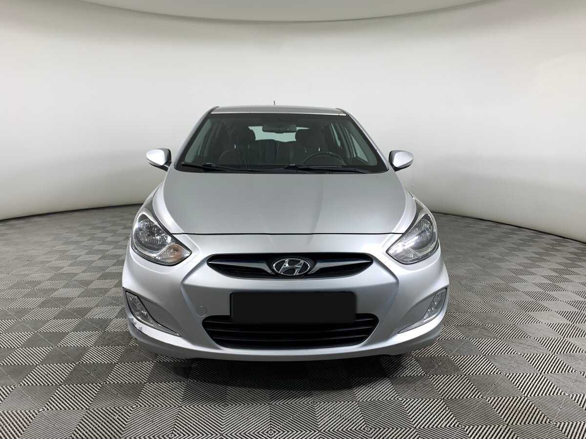 Купить Hyundai Solaris, 2012, 124 000 км, фото №2