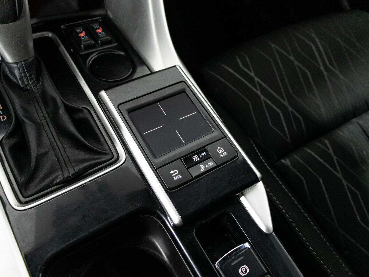 Купить Mitsubishi Eclipse Cross, 2019, 100 684 км, фото №17