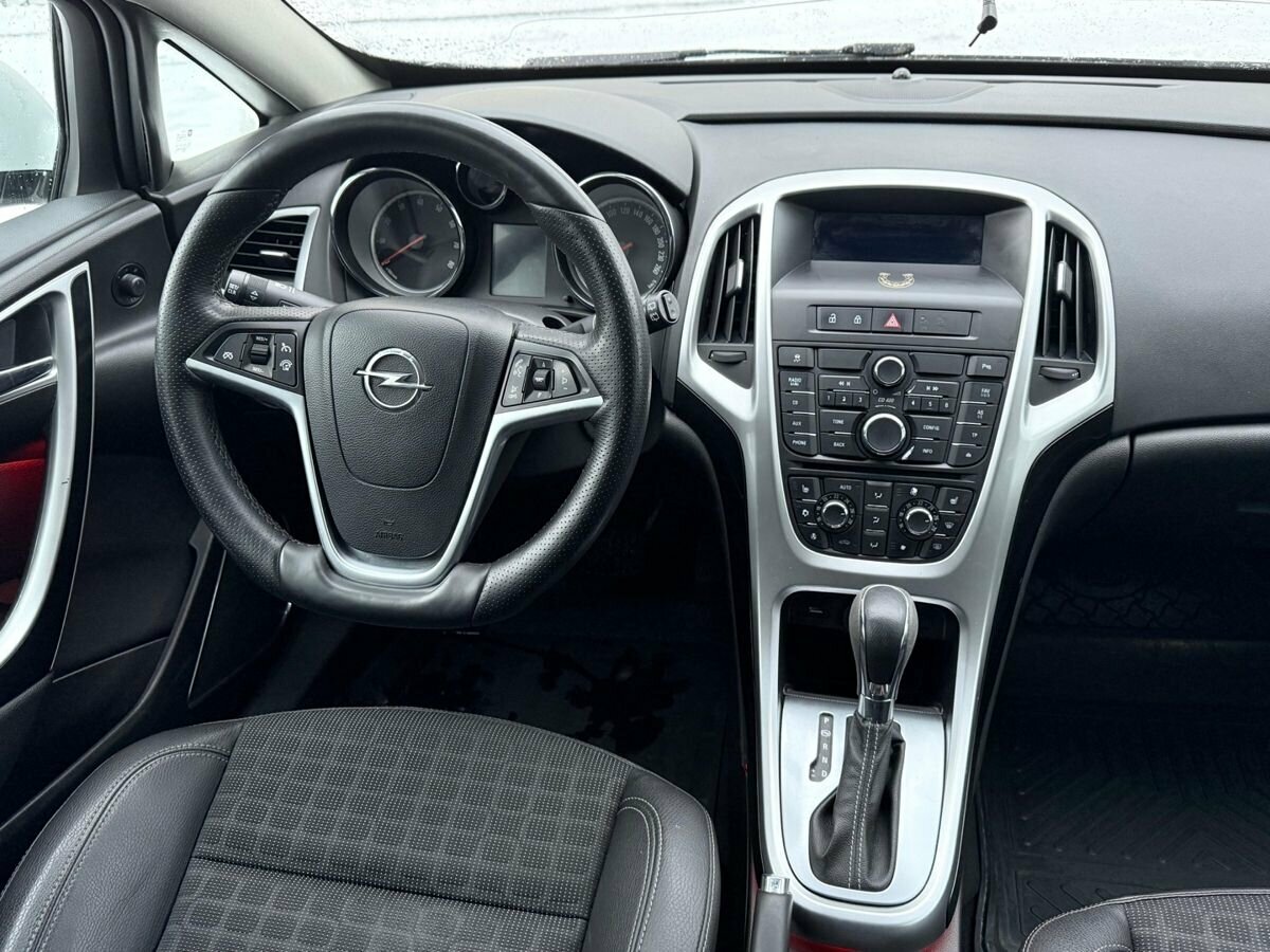 Купить Opel Astra GTC J Рестайлинг, 2013, 200 700 км, фото №8