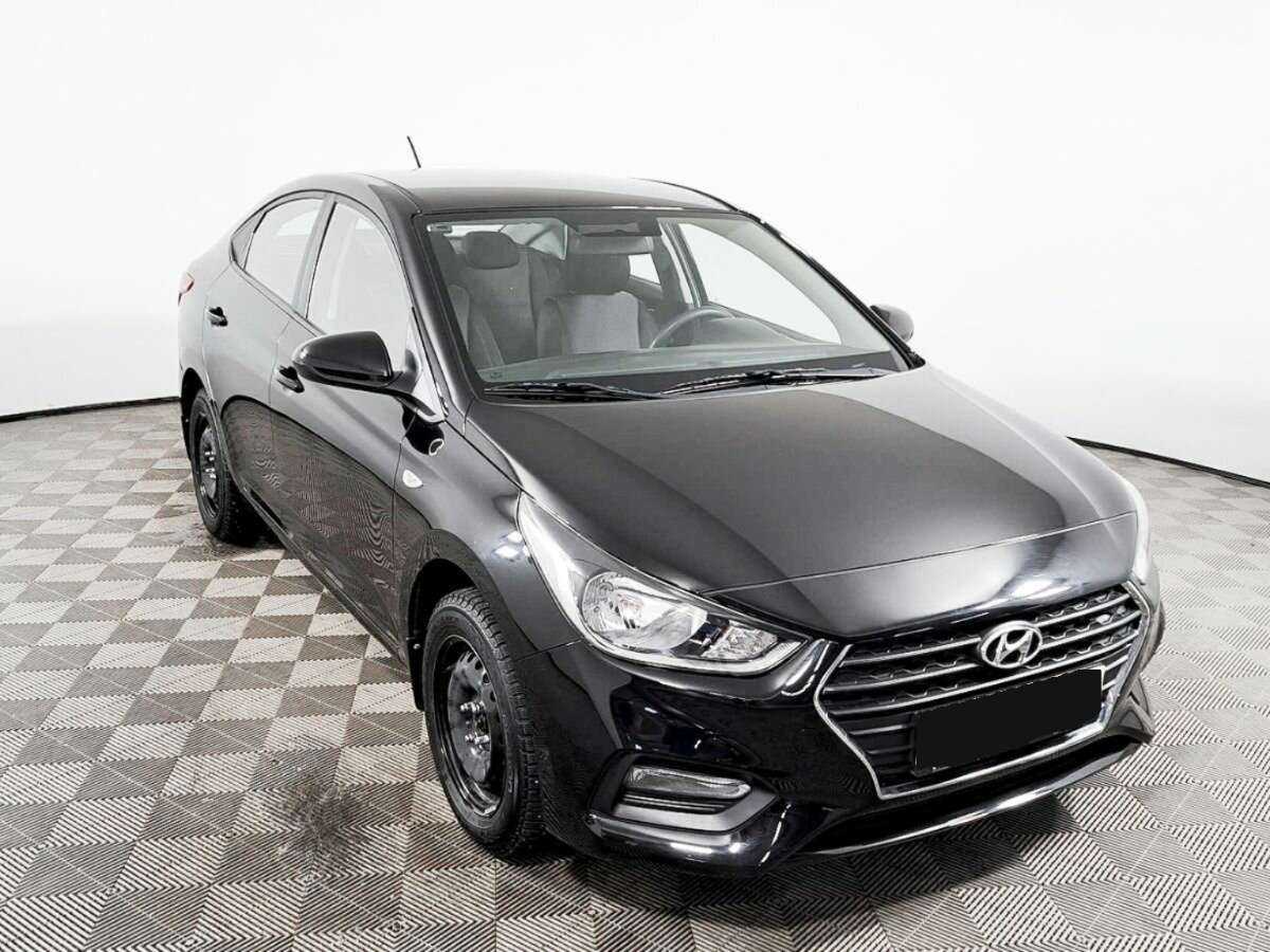 Купить Hyundai Solaris, 2018, 12 905 км, фото №3