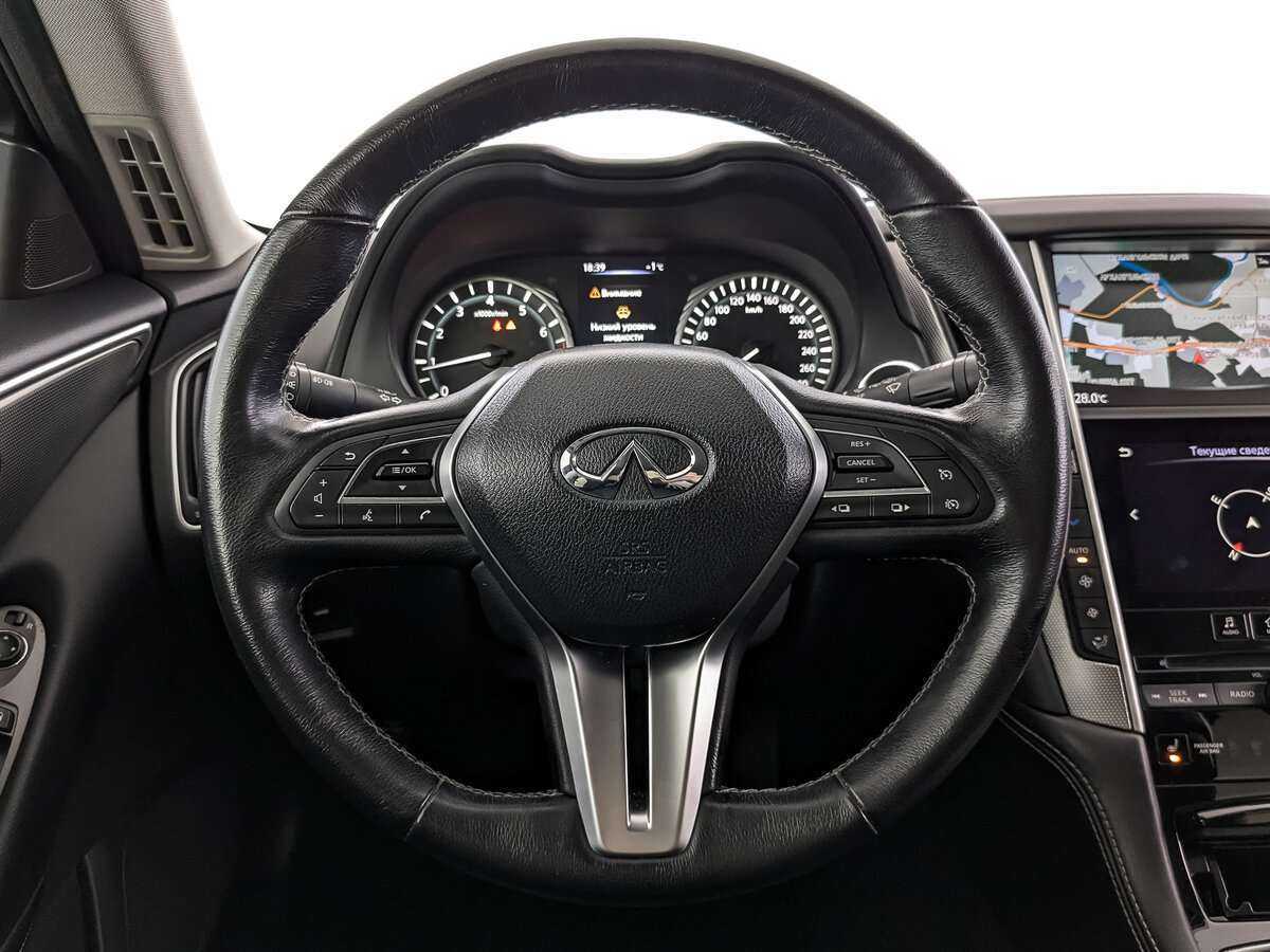Купить Infiniti Q50, 2017, 105 811 км, фото №17