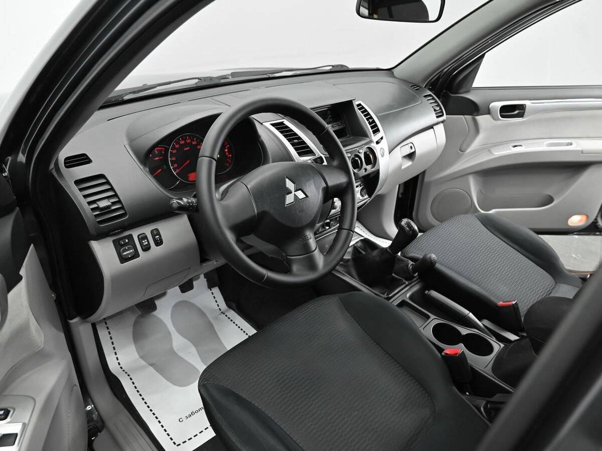 Купить Mitsubishi Pajero Sport, 2012, 192 000 км, фото №8