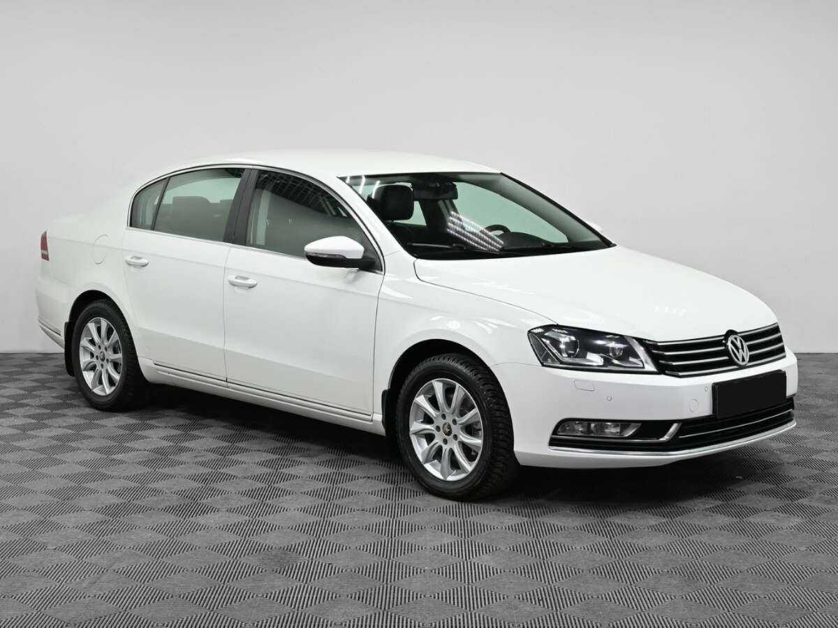 Купить Volkswagen Passat, 2013, 131 000 км, фото №3