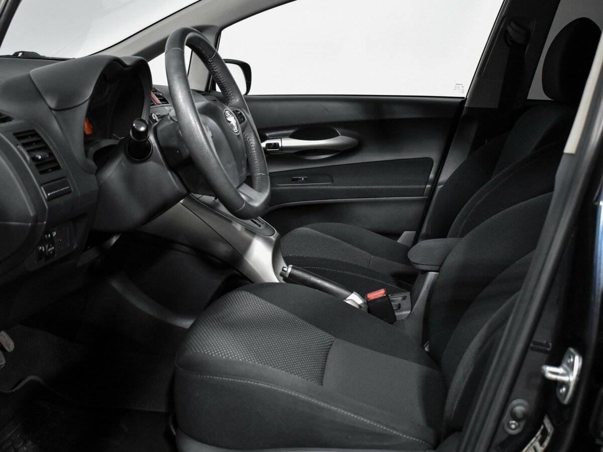 Купить Toyota Auris, 2012, 155 326 км, фото №12