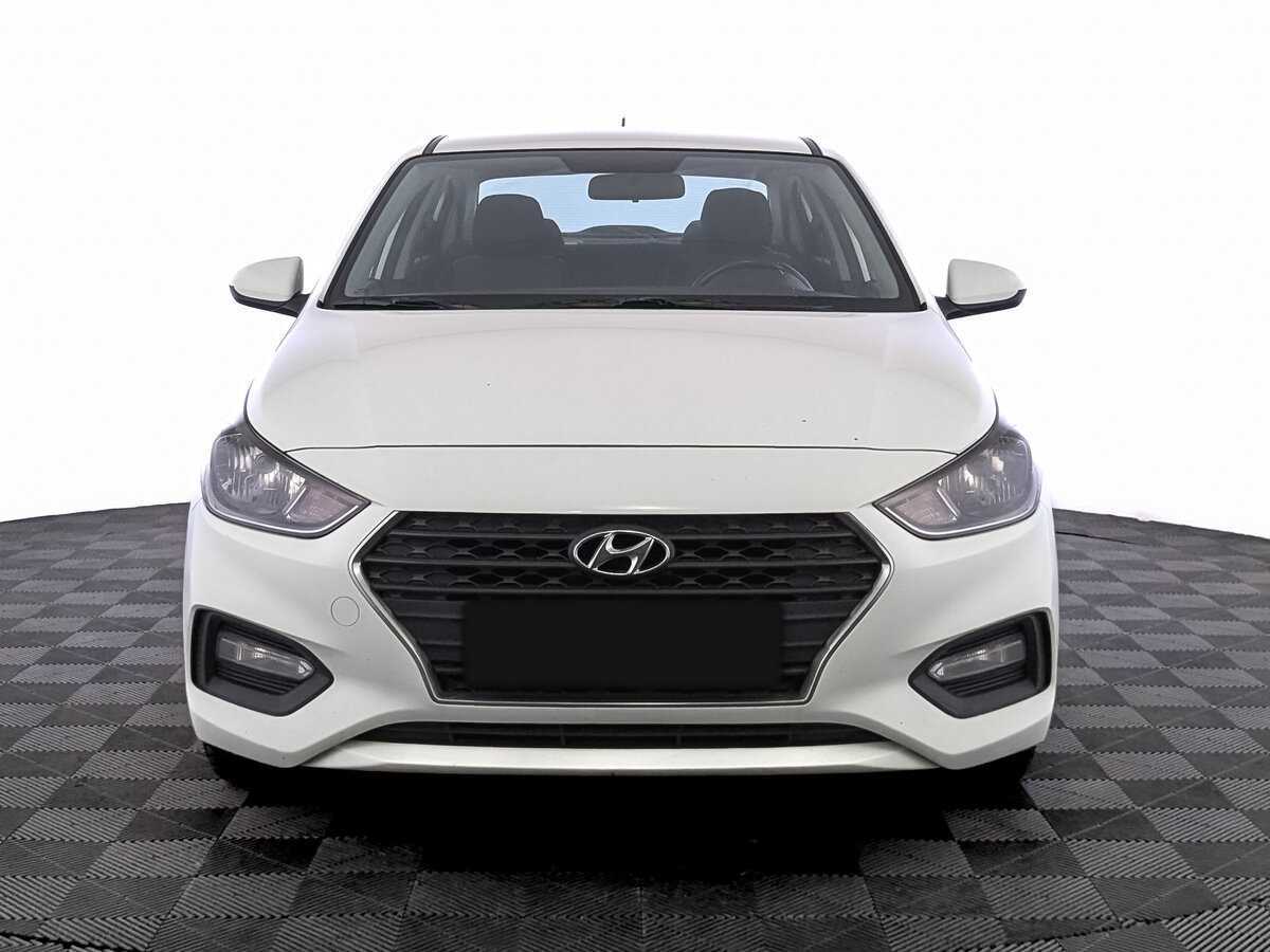 Купить Hyundai Solaris, 2017, 147 719 км, фото №2