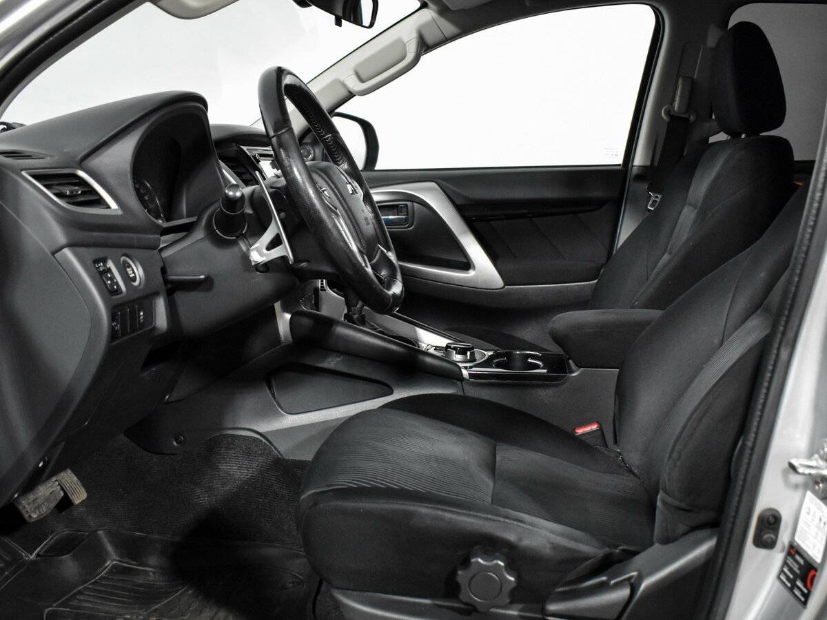 Купить Mitsubishi Pajero Sport, 2018, 126 440 км, фото №10