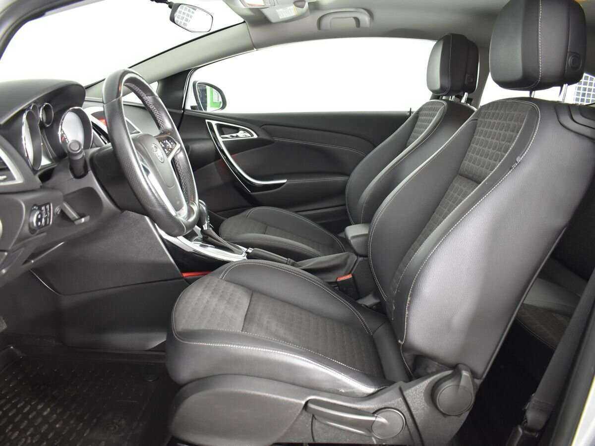 Купить Opel Astra GTC, 2013, 98 768 км, фото №8
