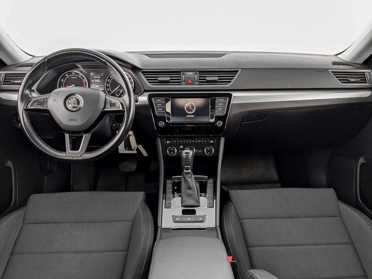 Купить Skoda Superb, 2018, 52 984 км, фото №12