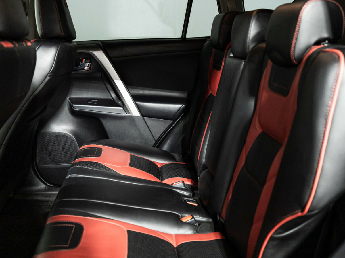Купить Toyota RAV4 IV (XA40) Рестайлинг, 2016, 193 166 км, фото №10