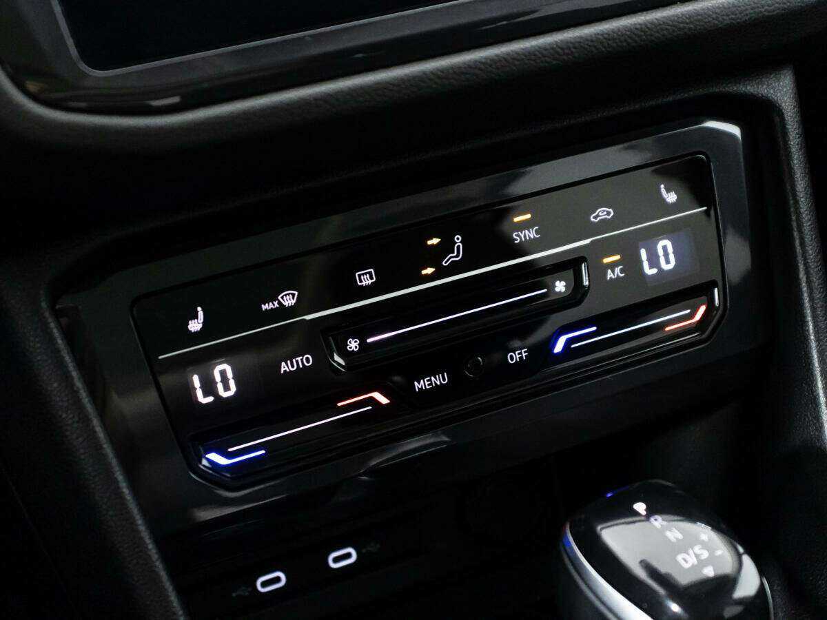 Купить Volkswagen Tiguan, 2021, 52 773 км, фото №18