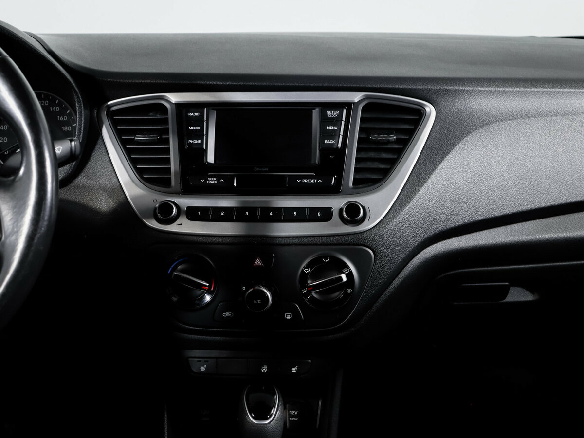 Купить Hyundai Solaris II, 2018, 138 538 км, фото №11