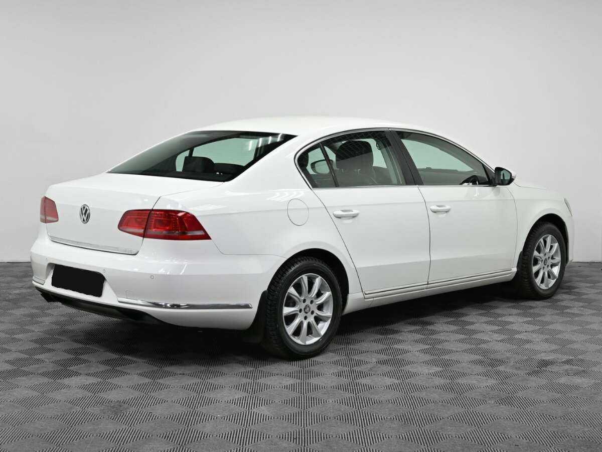 Купить Volkswagen Passat, 2013, 131 000 км, фото №2