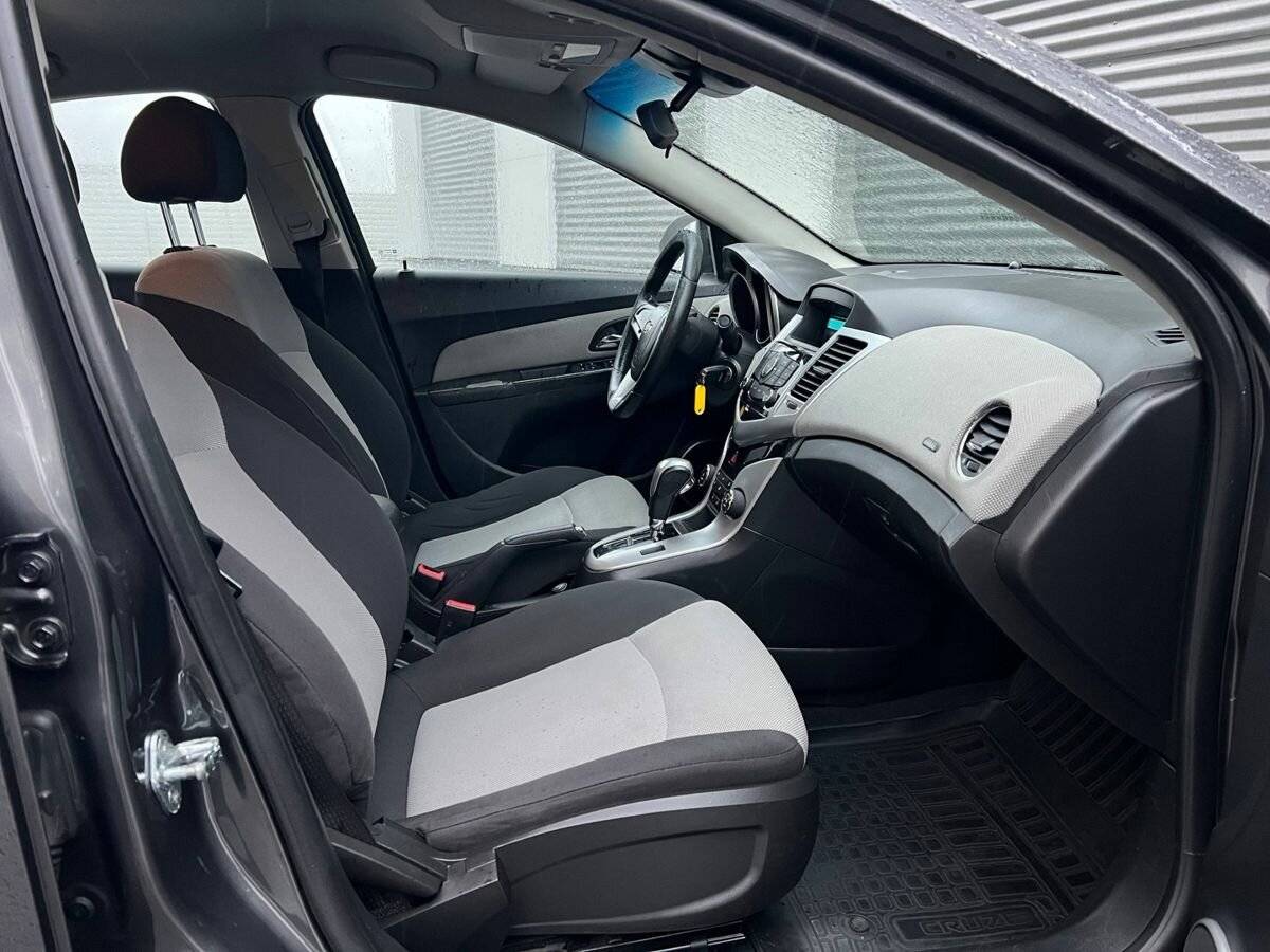 Купить Chevrolet Cruze I, 2011, 347 000 км, фото №8