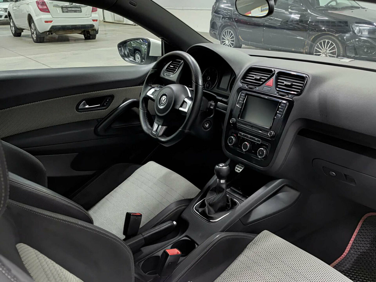 Купить Volkswagen Scirocco III, 2011, 172 072 км, фото №11