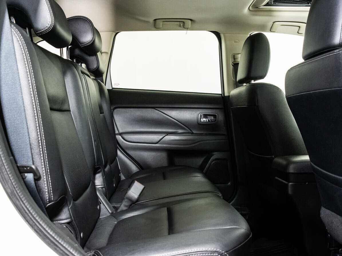 Купить Mitsubishi Outlander, 2016, 152 720 км, фото №17