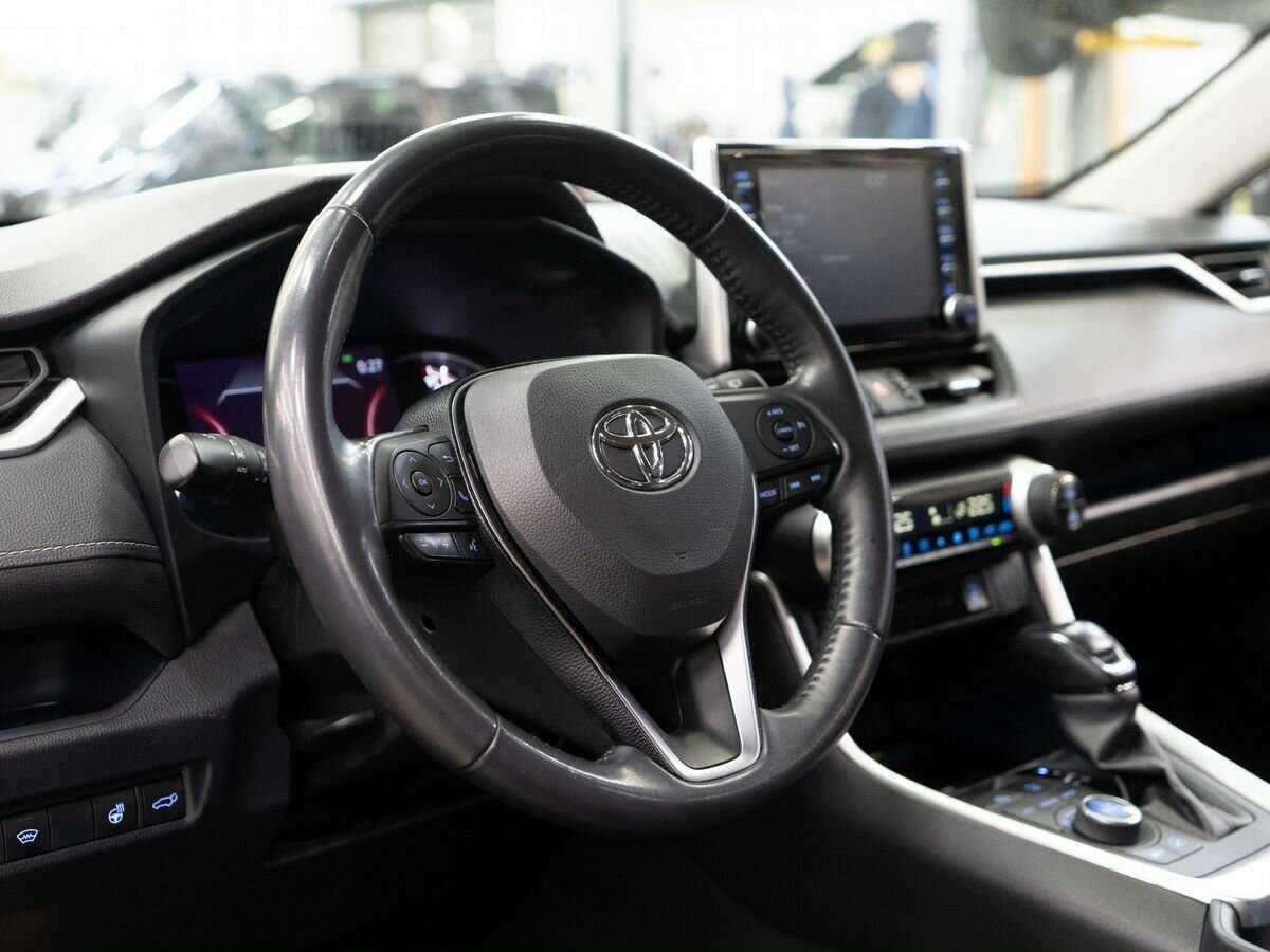 Купить Toyota RAV4, 2020, 91 800 км, фото №5