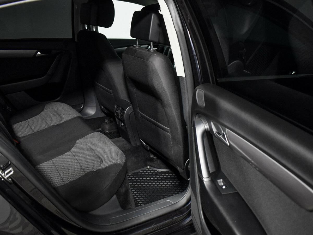 Купить Volkswagen Passat B7, 2011, 193 100 км, фото №12