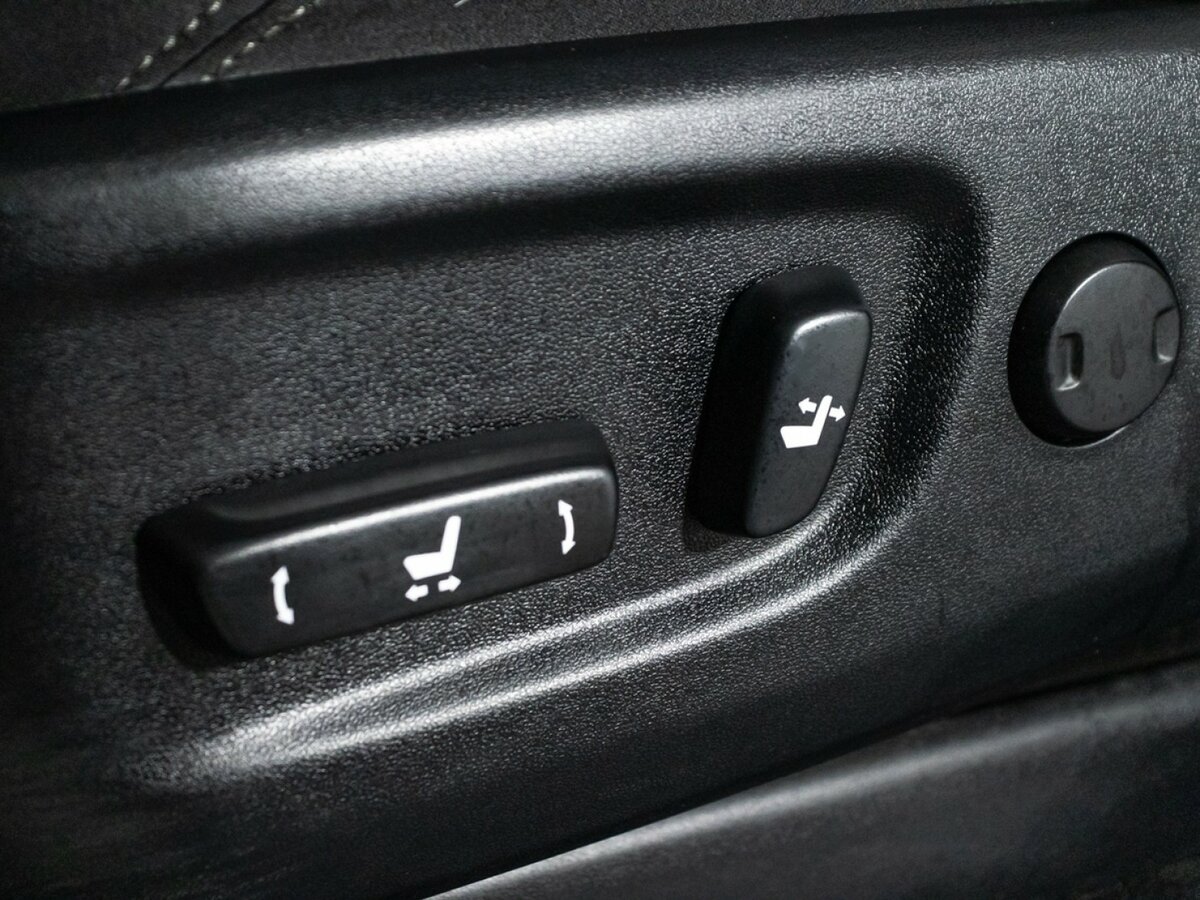 Купить Toyota Land Cruiser Prado 150 Series Рестайлинг 1, 2014, 160 350 км, фото №12