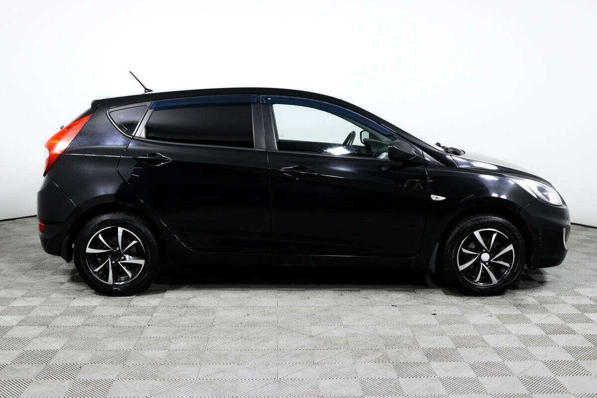 Купить Hyundai Solaris, 2012, 138 072 км, фото №4