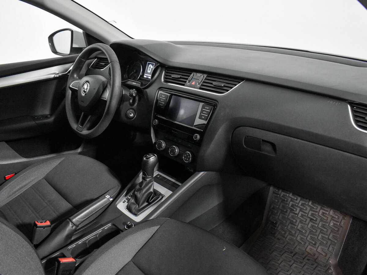 Купить Skoda Octavia, 2018, 110 000 км, фото №12