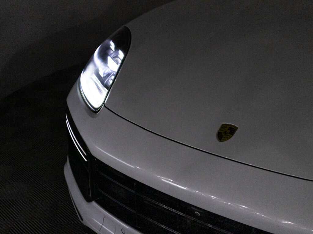Купить Porsche Cayenne Turbo, 2018, 80 384 км, фото №29