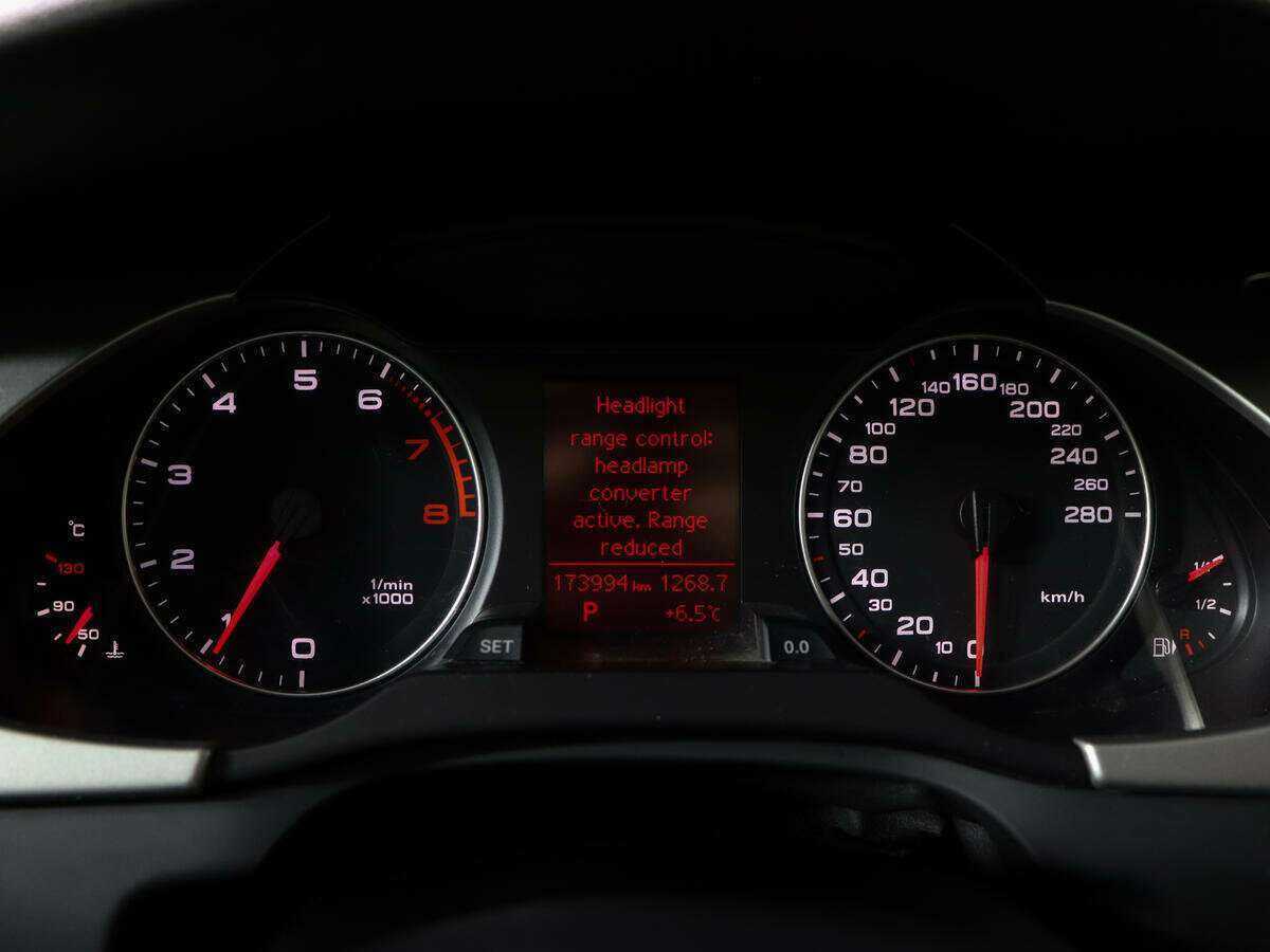 Купить Audi A4, 2010, 173 993 км, фото №9