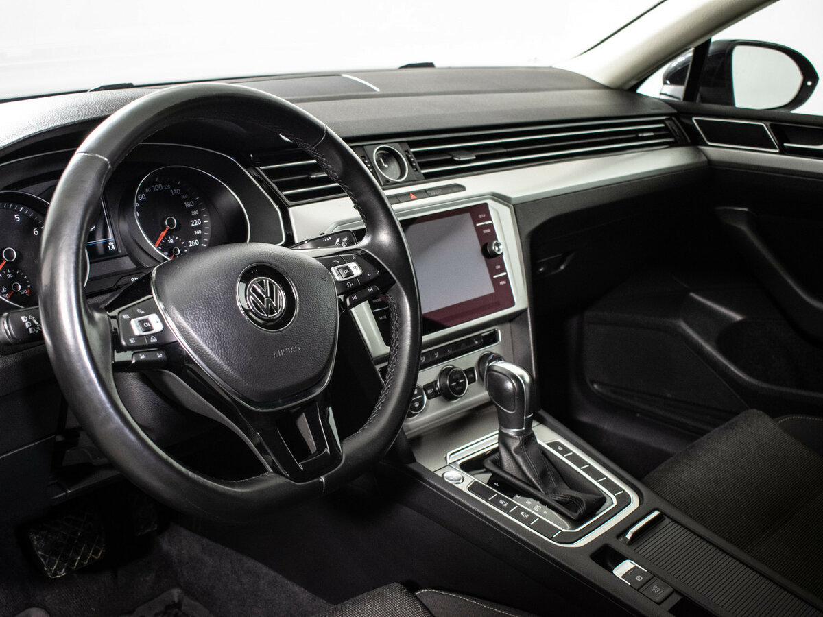 Купить Volkswagen Passat B8, 2017, 80 779 км, фото №13