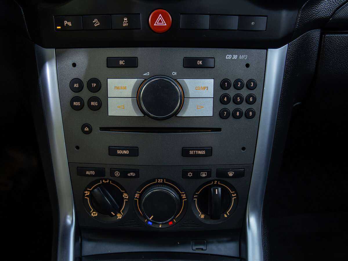 Купить Opel Antara, 2012, 264 599 км, фото №11