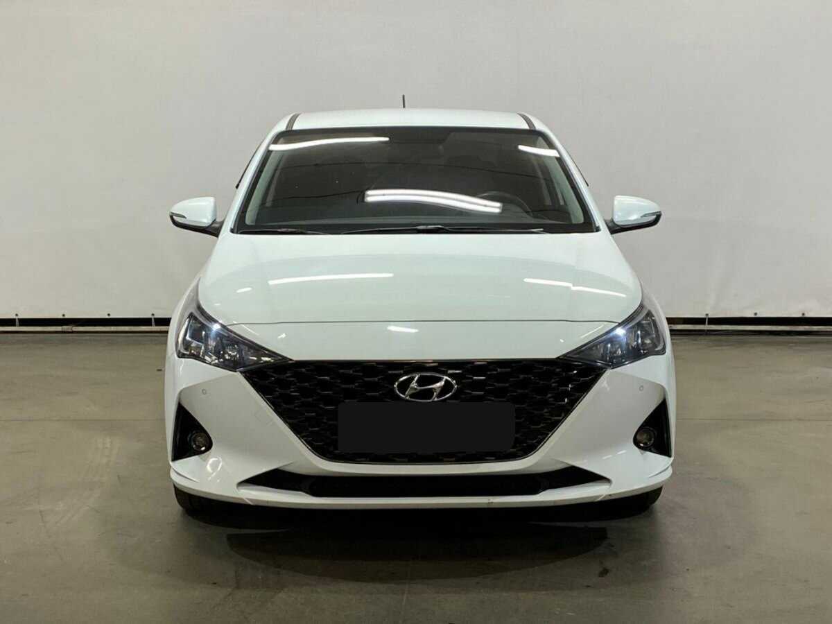 Купить Hyundai Solaris, 2020, 72 329 км, фото №2