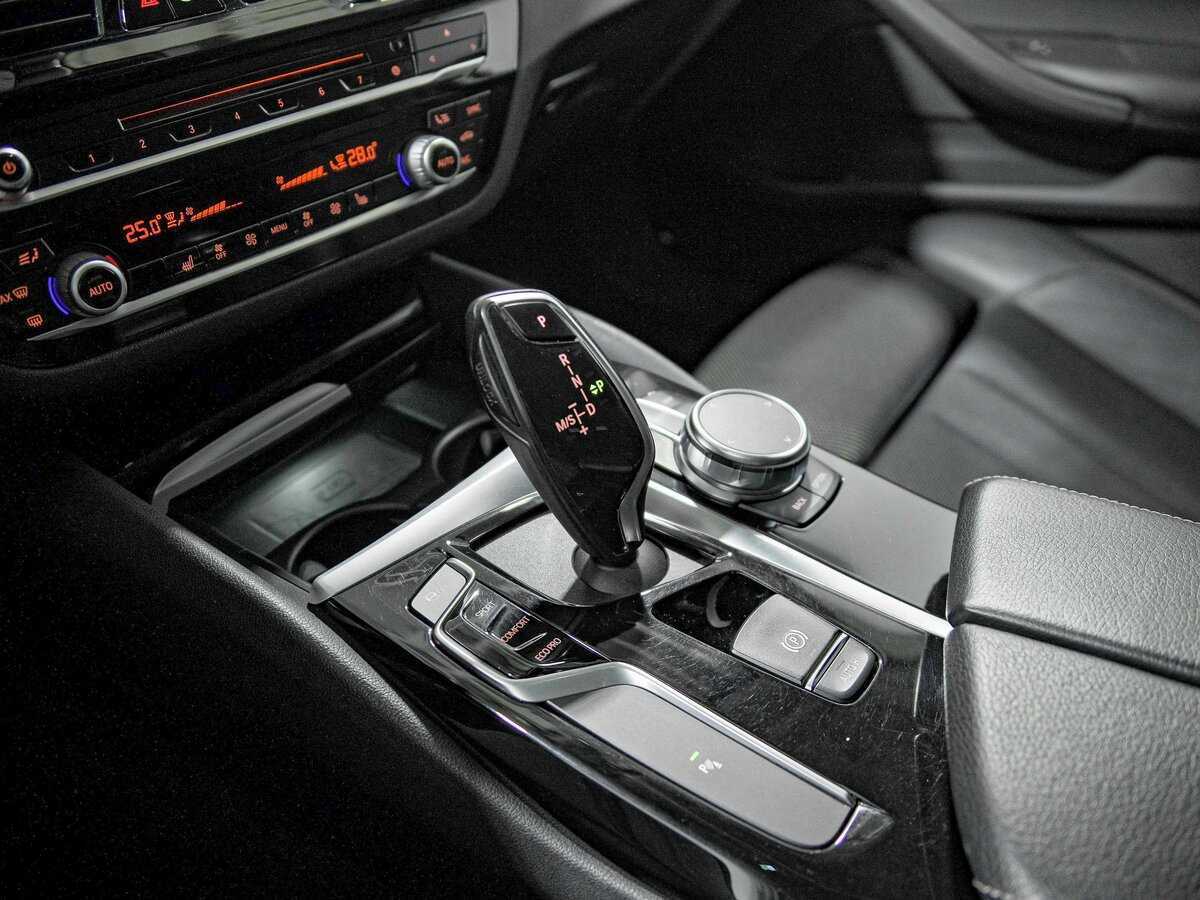 Купить BMW 5 серии 520d xDrive, 2018, 139 124 км, фото №14