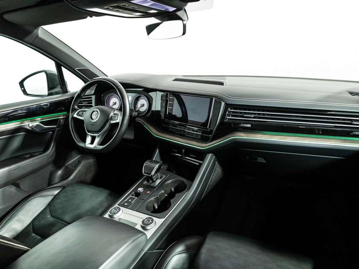 Купить Volkswagen Touareg III, 2018, 113 000 км, фото №7