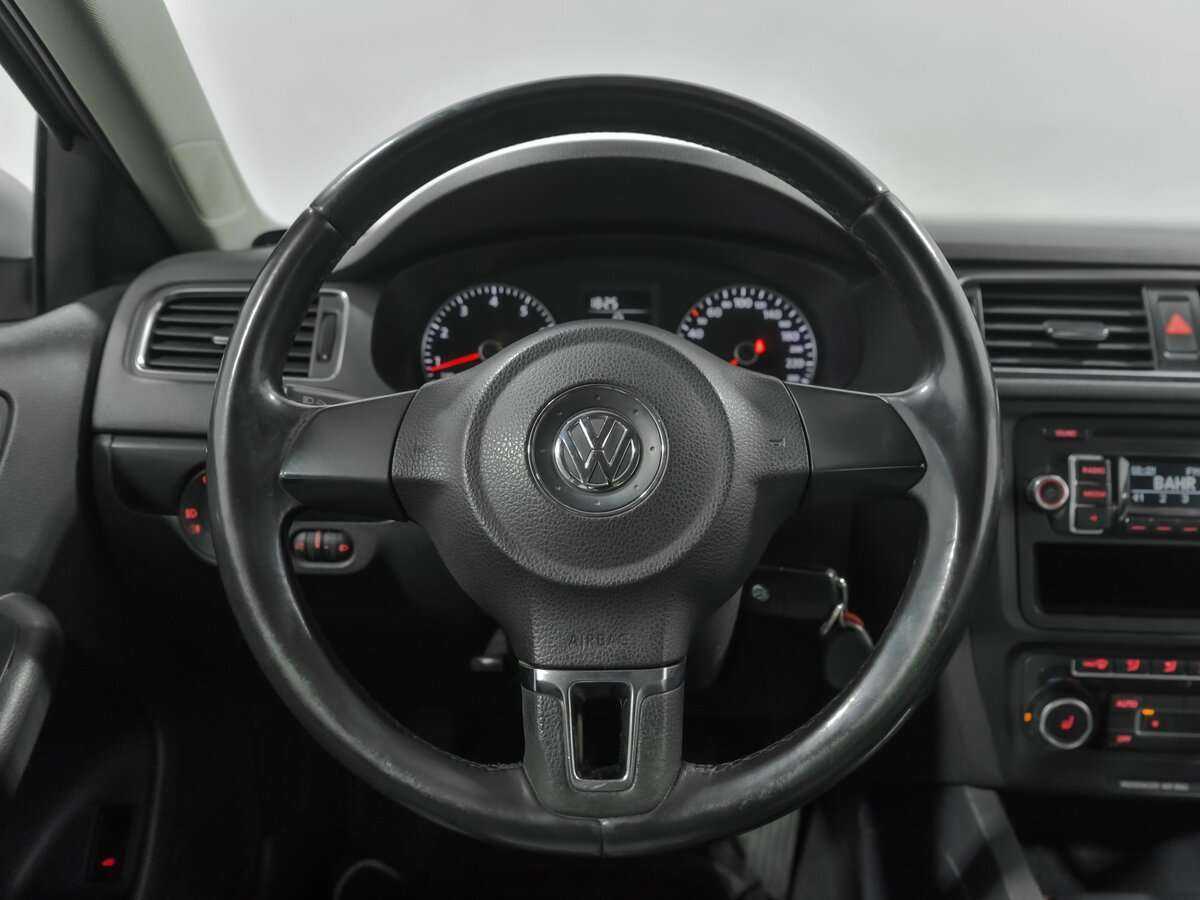 Купить Volkswagen Jetta, 2012, 312 990 км, фото №8