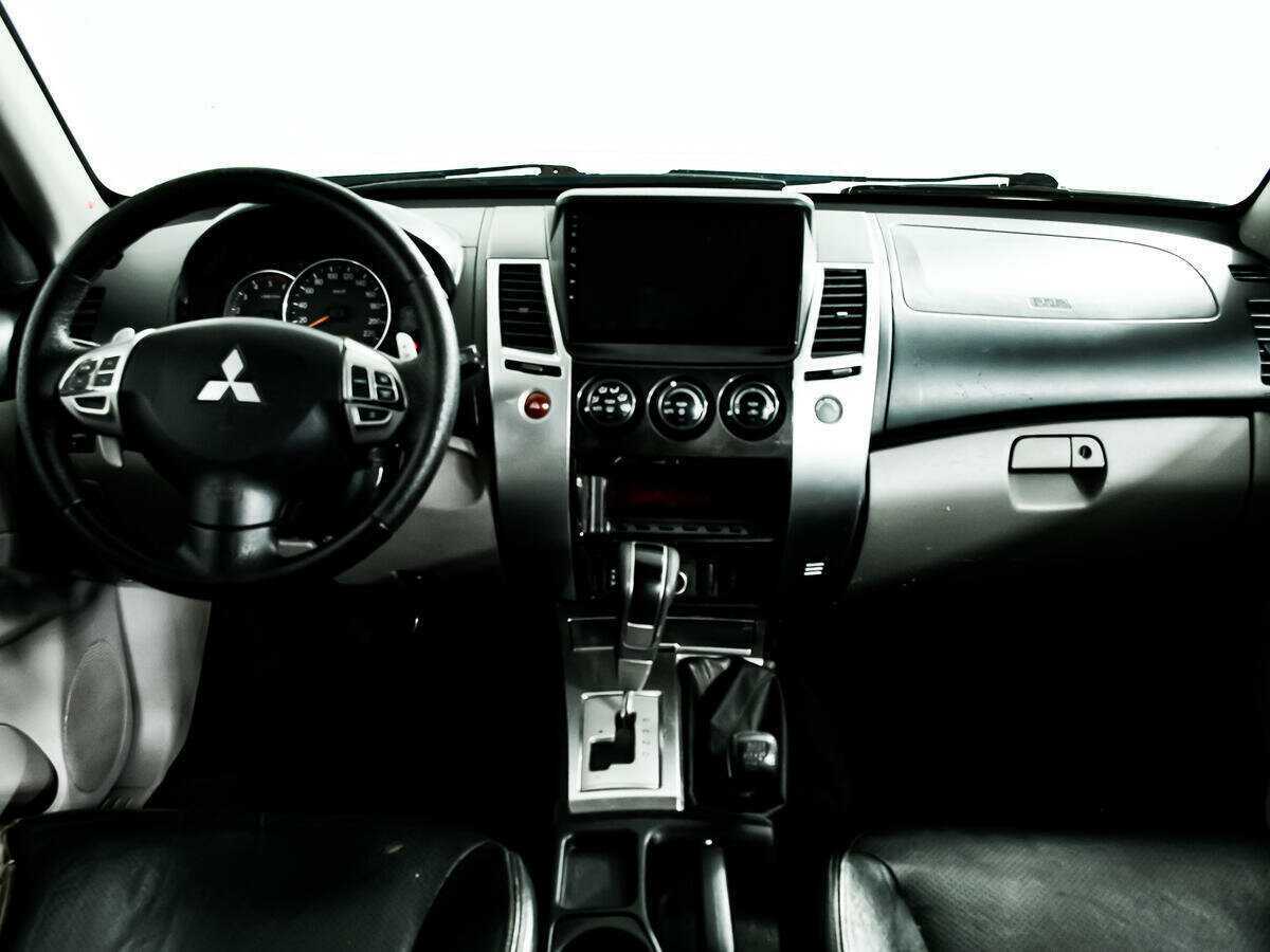 Купить Mitsubishi Pajero Sport, 2010, 410 130 км, фото №11