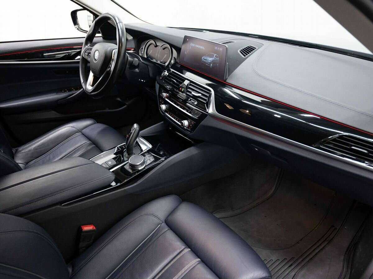 Купить BMW 5 серии 520d xDrive, 2017, 105 599 км, фото №12