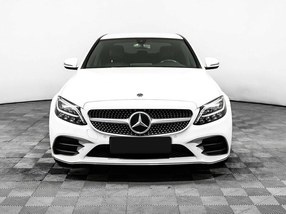 Купить Mercedes-Benz C-Класс 180, 2018, 63 829 км, фото №2