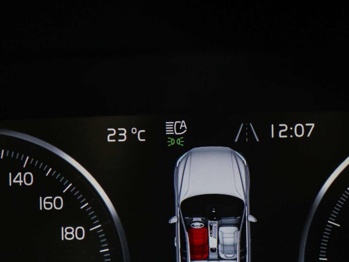 Купить Volvo XC60, 2019, 70 430 км, фото №18