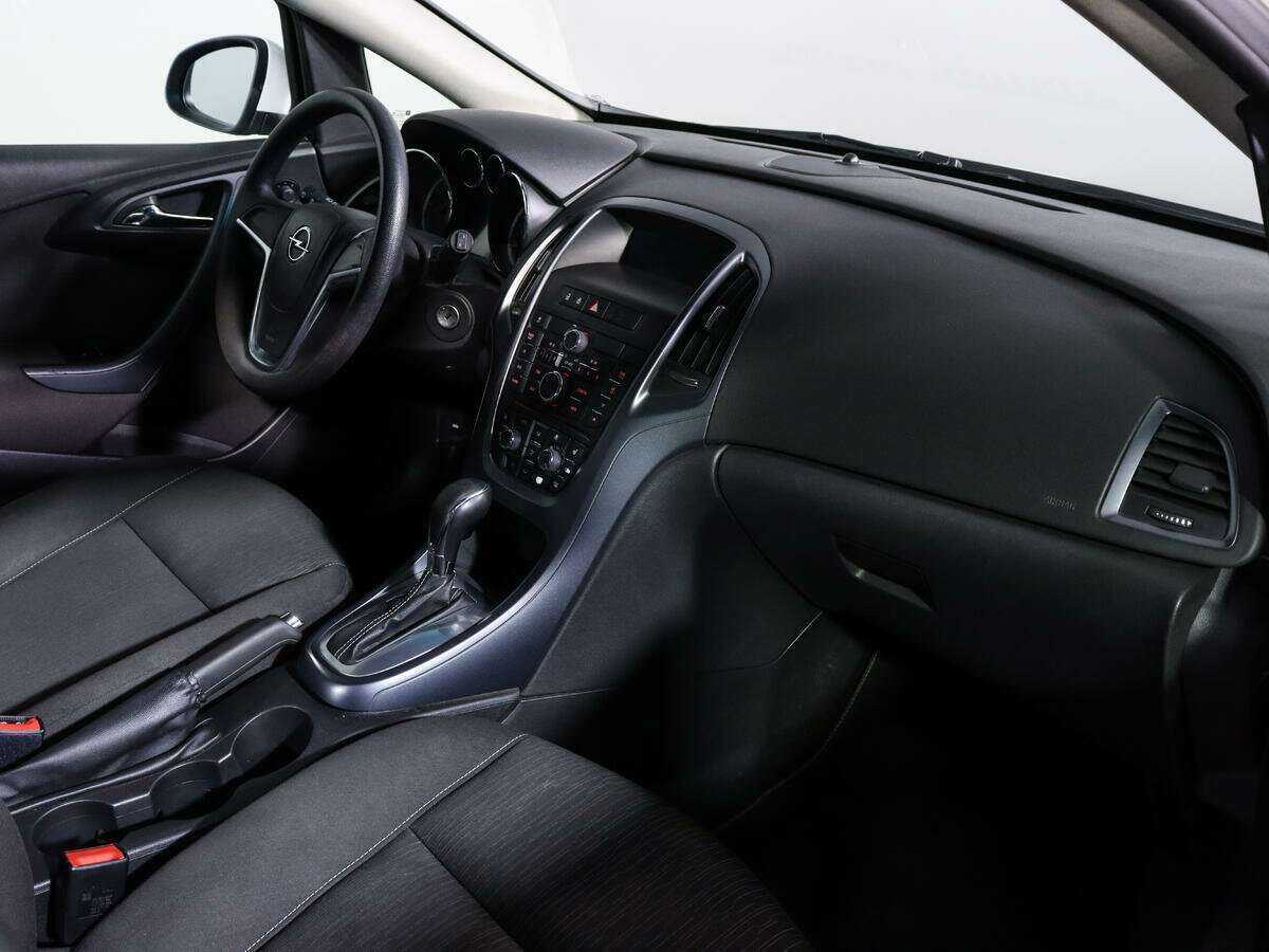 Купить Opel Astra, 2012, 117 000 км, фото №8